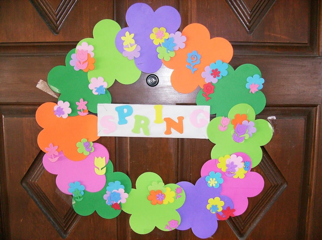 Preschool Spring Craft
 Random Thoughts and Happy Thinking Spring Wreath