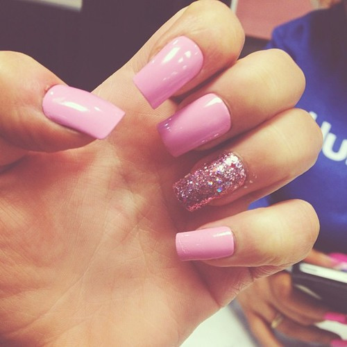 Pretty Acrylic Nail Colors
 Pink nails with a Glittery pink accent nail