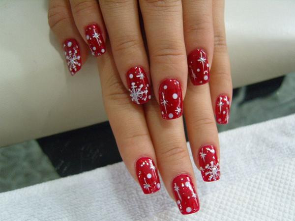 Pretty Christmas Nails
 40 Cute and Easy Nail Art Designs for Beginners Easyday