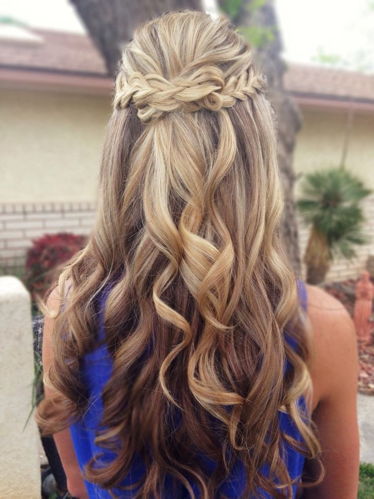 Pretty Hairstyles For Prom
 30 Beautiful Prom Hairstyles Ideas – The WoW Style