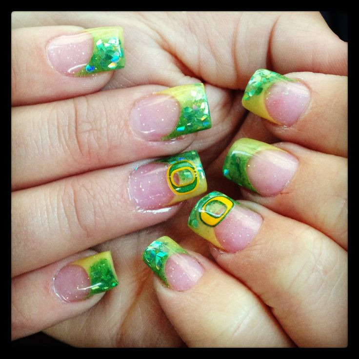 Pretty Nails Albany Oregon
 Oregon duck nails by Kate Chitwood in Albany Oregon at