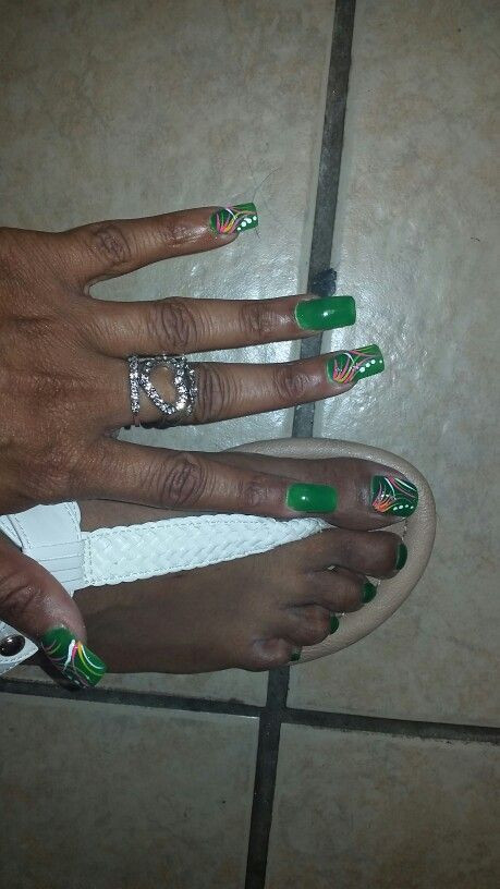 Pretty Nails Louisville Ky
 LT nails Dixie Highway louisville ky Love there freestyle