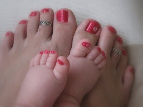 Pretty Painted Nails
 25 Cute And Adorable Toenail Art Designs