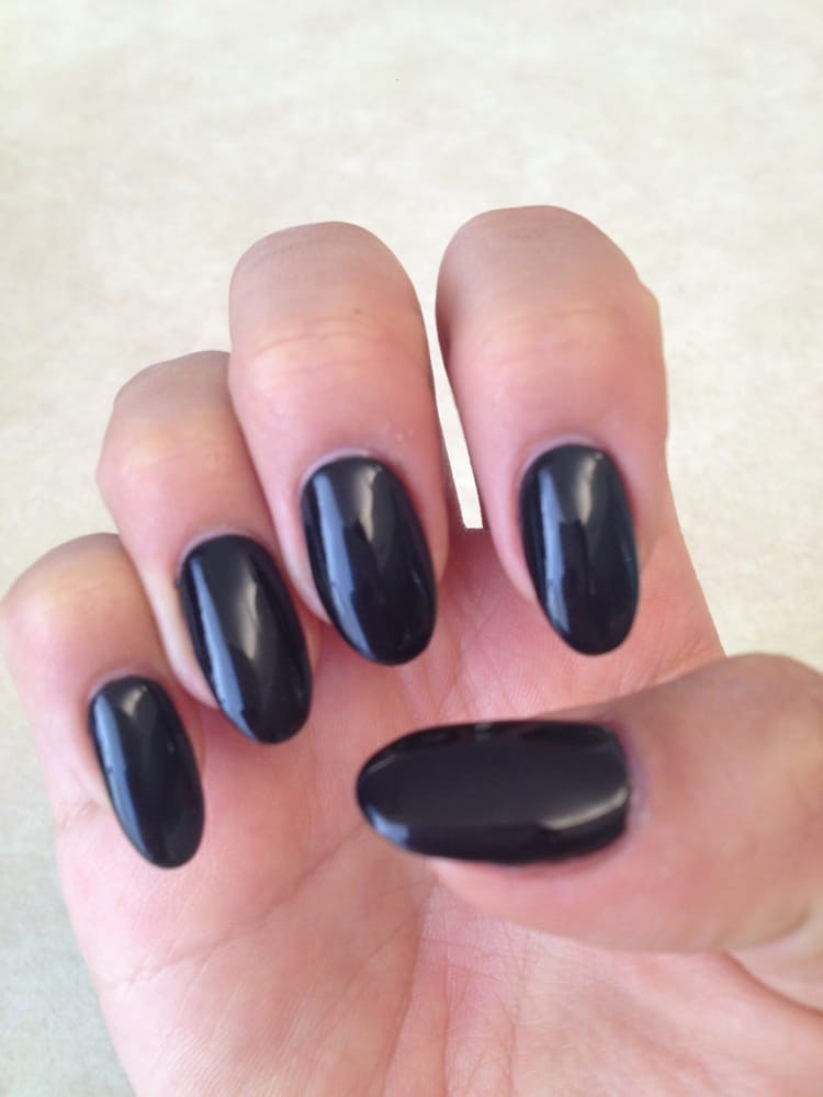 Pretty Point Nails
 Black pointed gel nails by Jenny Pretty