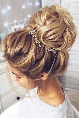 Prom Hairstyle Buns
 51 PROM HAIR UPDOS SPECIALLY FOR YOU – My Stylish Zoo