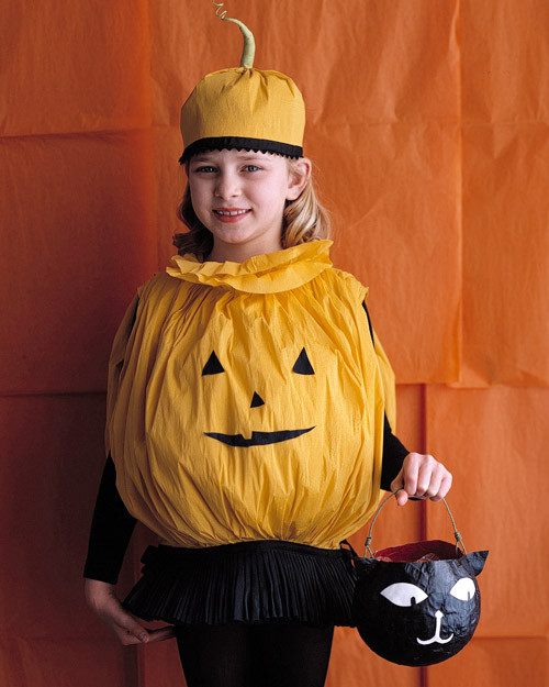 Pumpkin Costume DIY
 Paper Pumpkin Costume Step by Step