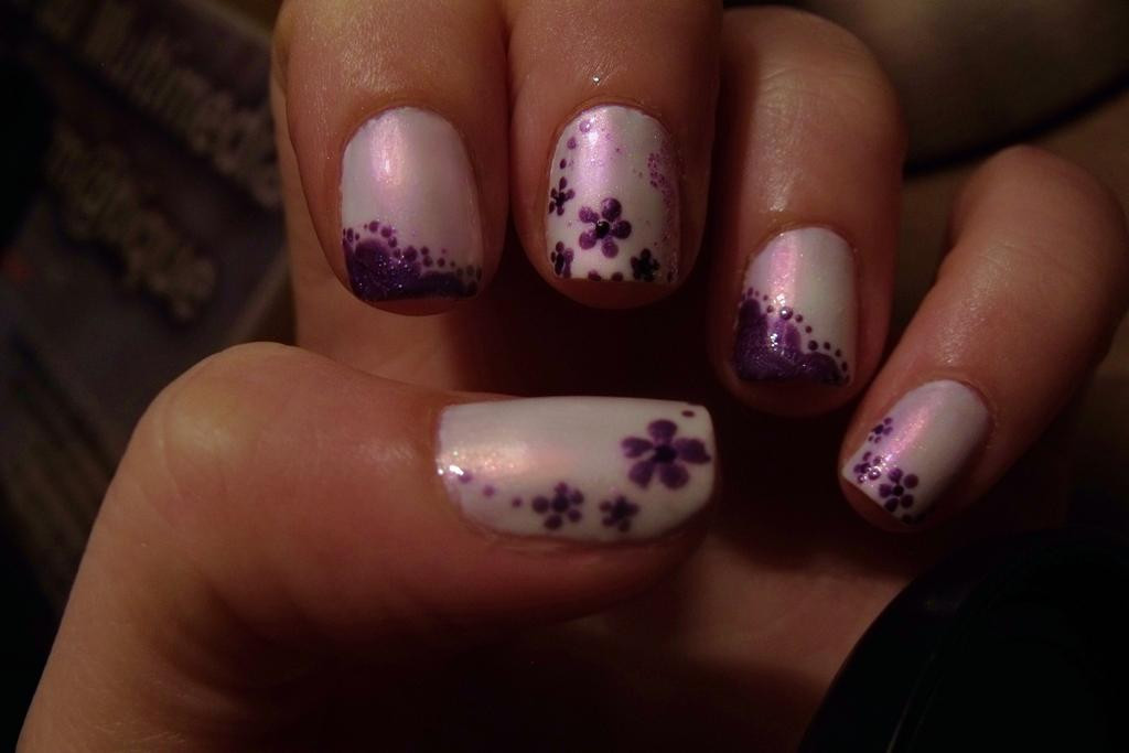 Purple And White Nail Designs
 purple and white nail art by Pttcrab on DeviantArt