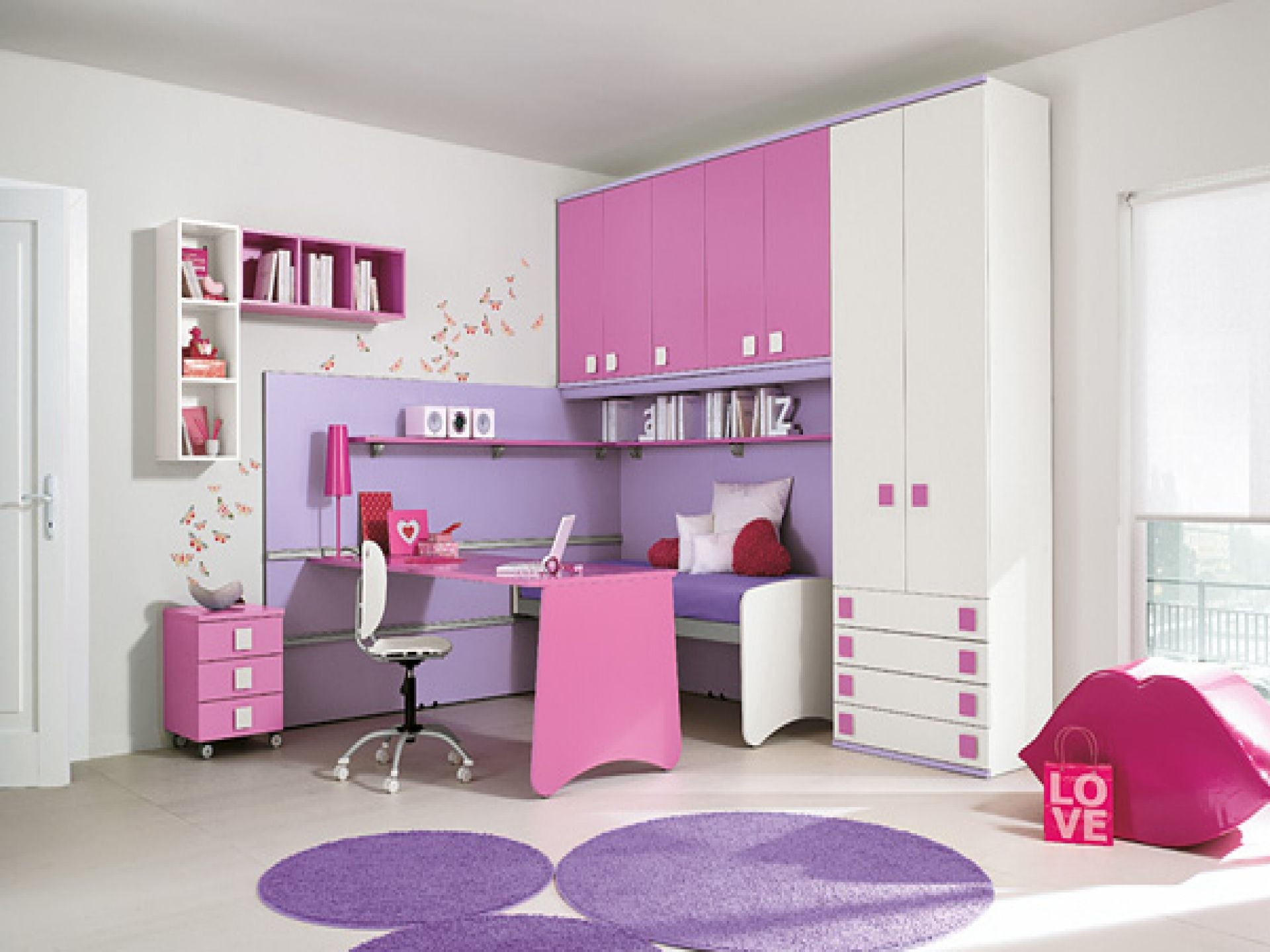 Purple Kids Bedroom Decorating Ideas
 Captivating pink and purple bedroom decor idea with pink