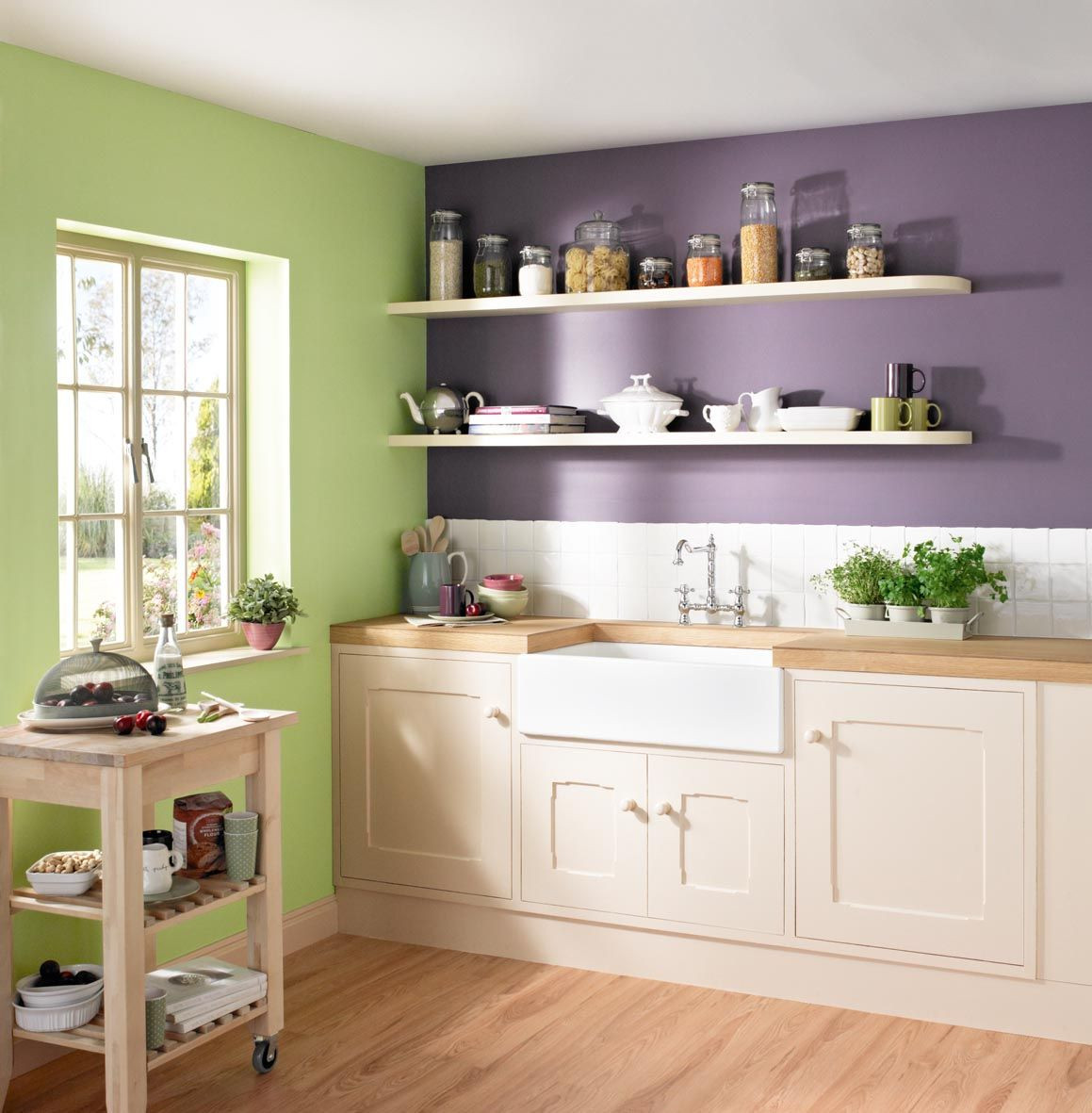 Purple Kitchen Walls
 10 Beautiful Kitchens with Purple Walls