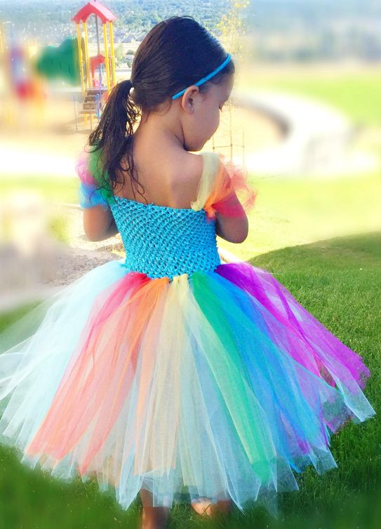 Rainbow Costume DIY
 40 DIY Gifts for Kids They Will Treasure