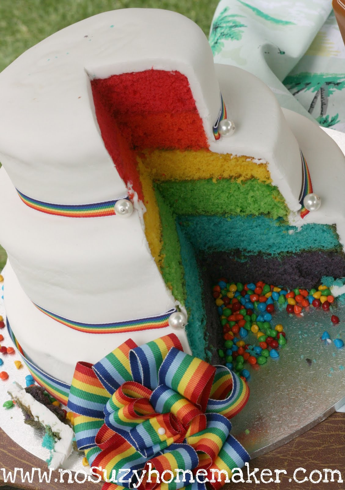 Rainbow Wedding Cakes
 No Suzy Homemaker How to Bake Rainbow Cakes and Cupcakes
