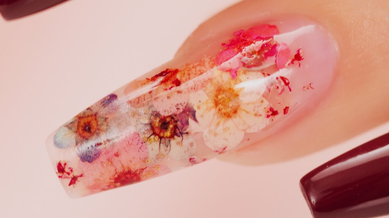 Real Nail Designs
 Real Flowers Inside Acrylic Coffin Nails