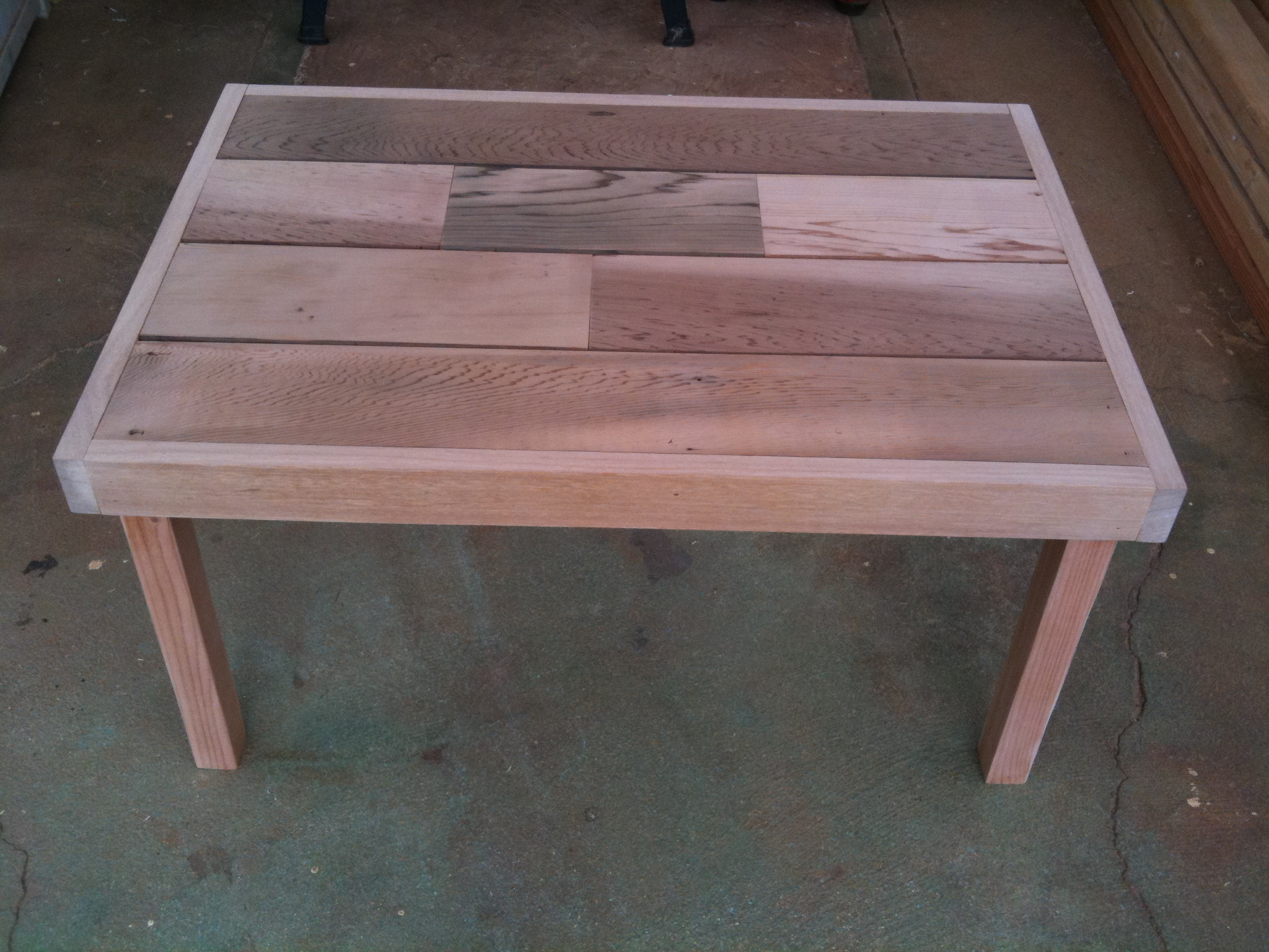 Reclaimed Wood Table DIY
 Ana White