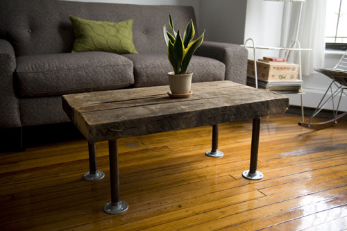 Reclaimed Wood Table DIY
 DIY Reclaimed Coffee Tables That Inspire