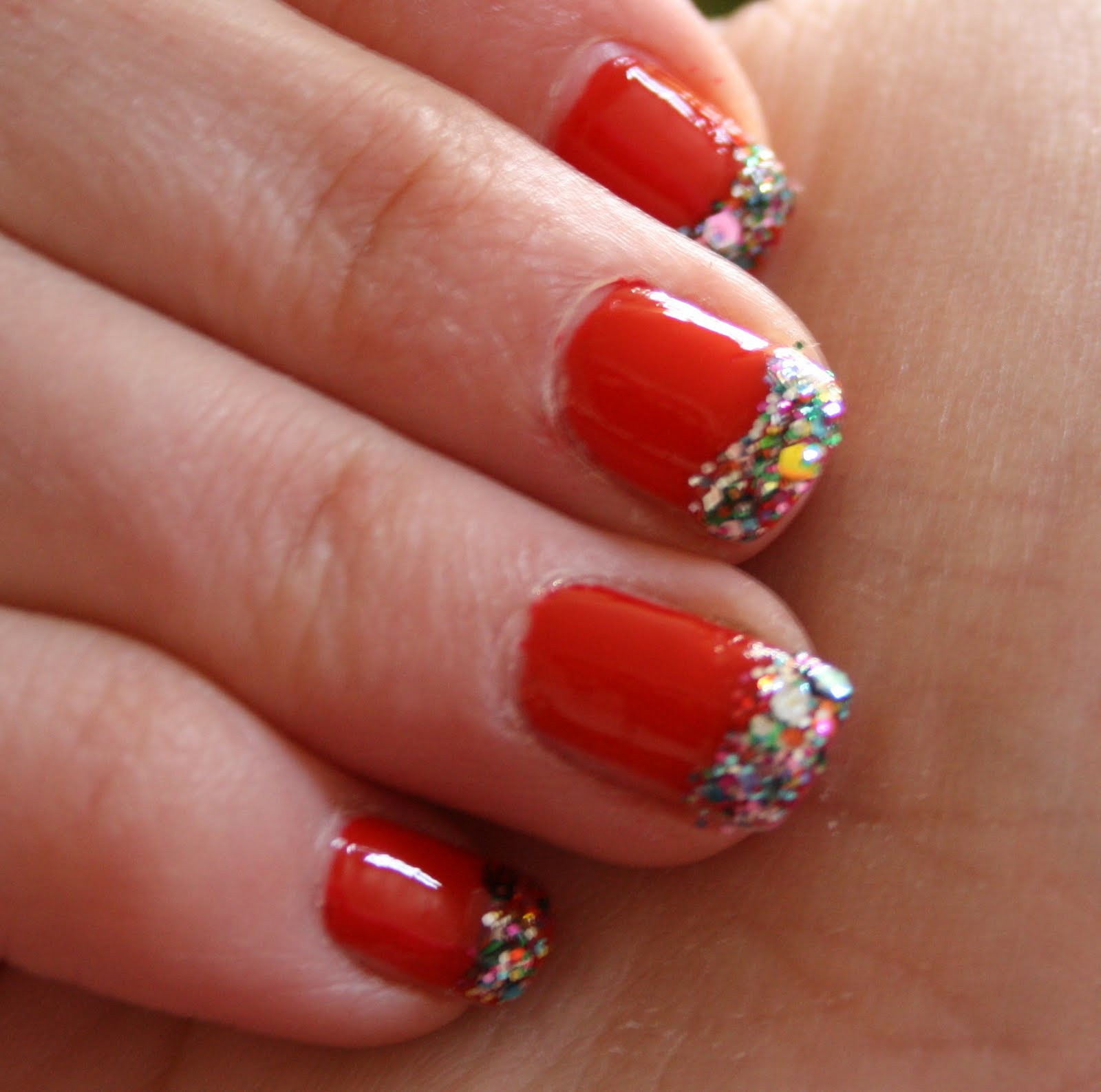 Red Glitter Tip Nails
 RED NAILS WITH GLITTER TIPS – Glam Radar