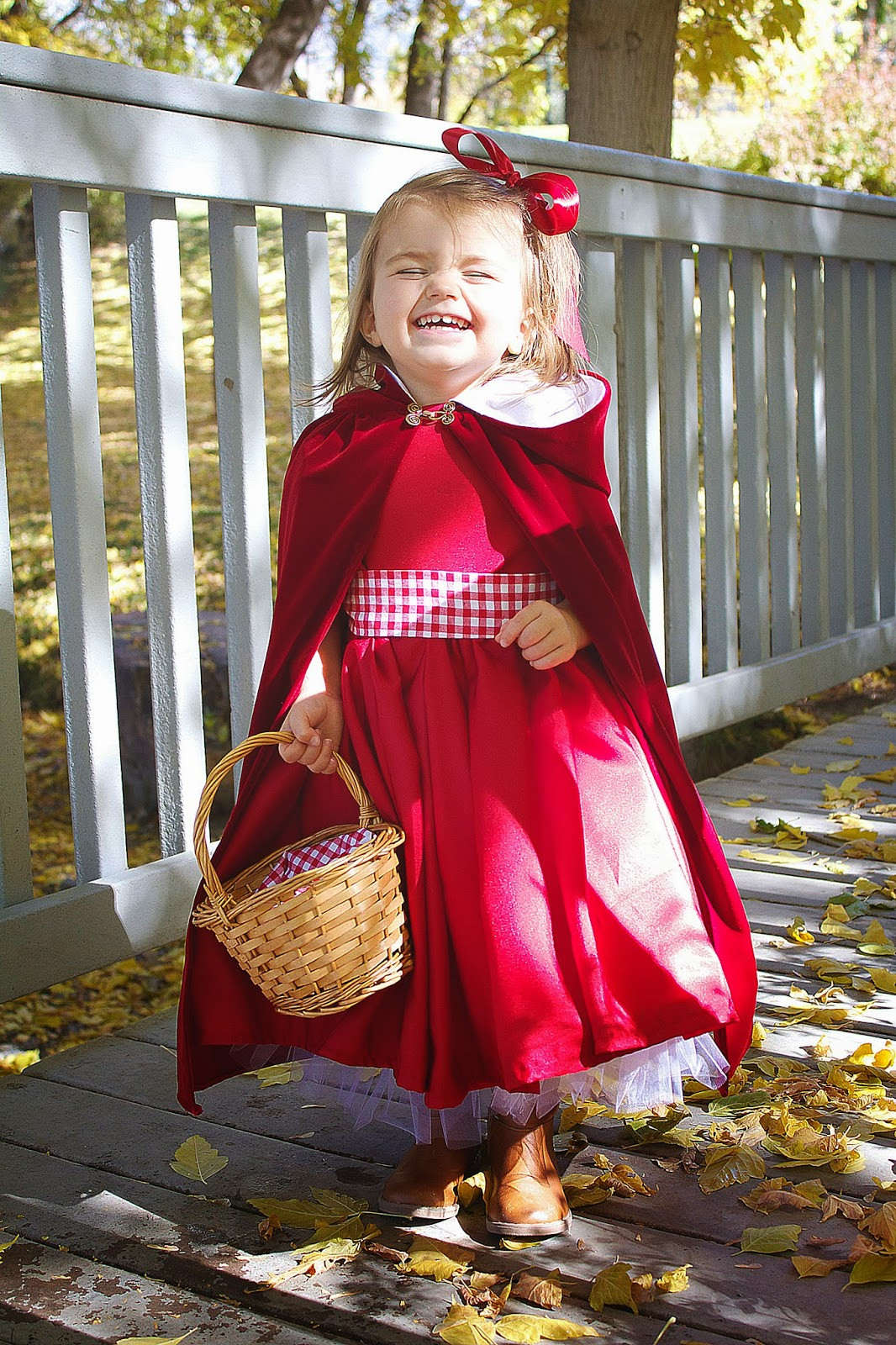 Red Riding Hood Costume DIY
 do it yourself divas DIY Little Red Riding Hood Costume
