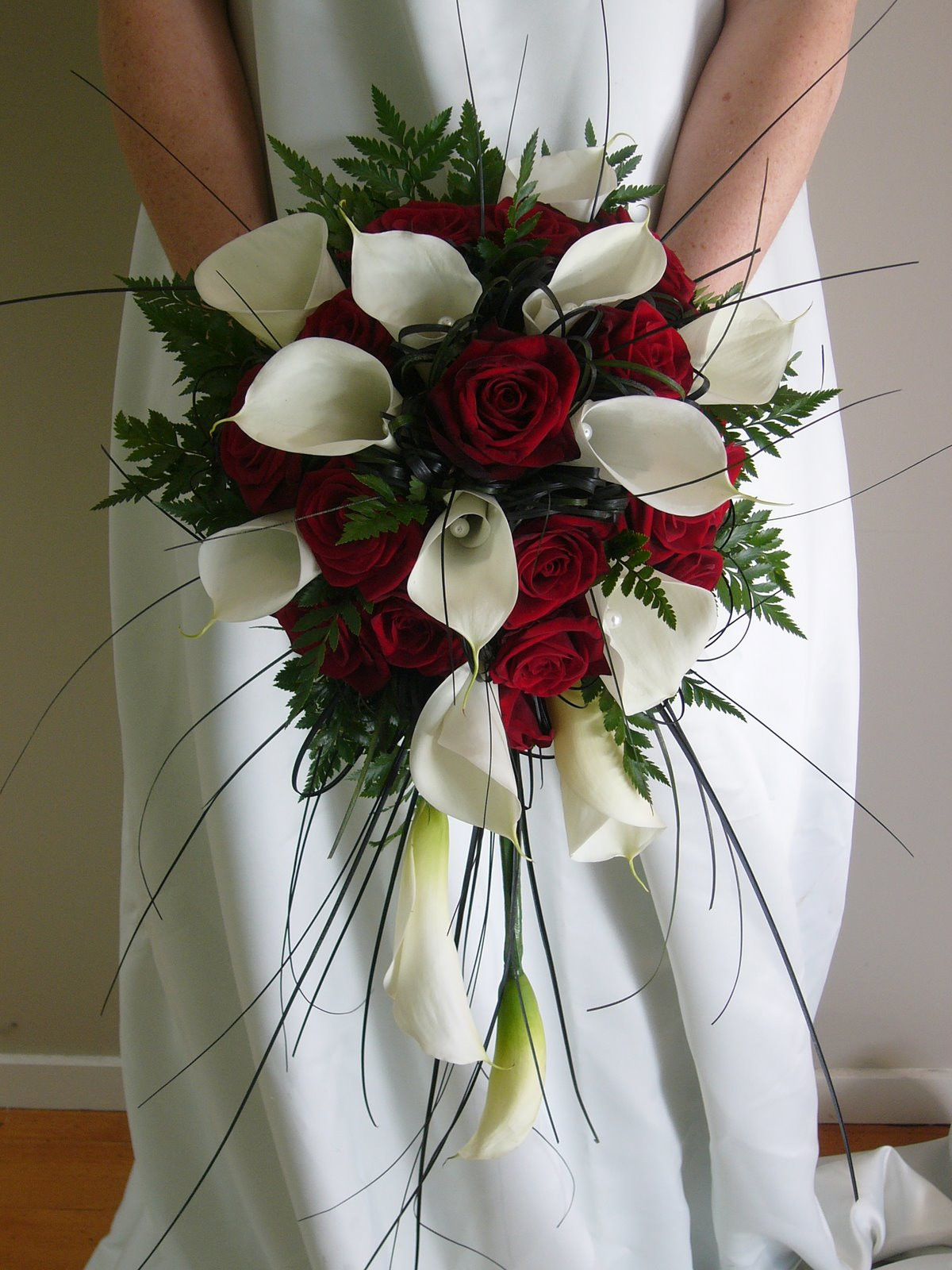 Red Wedding Flowers
 A Wedding Addict Red And White Bridal Bouquet