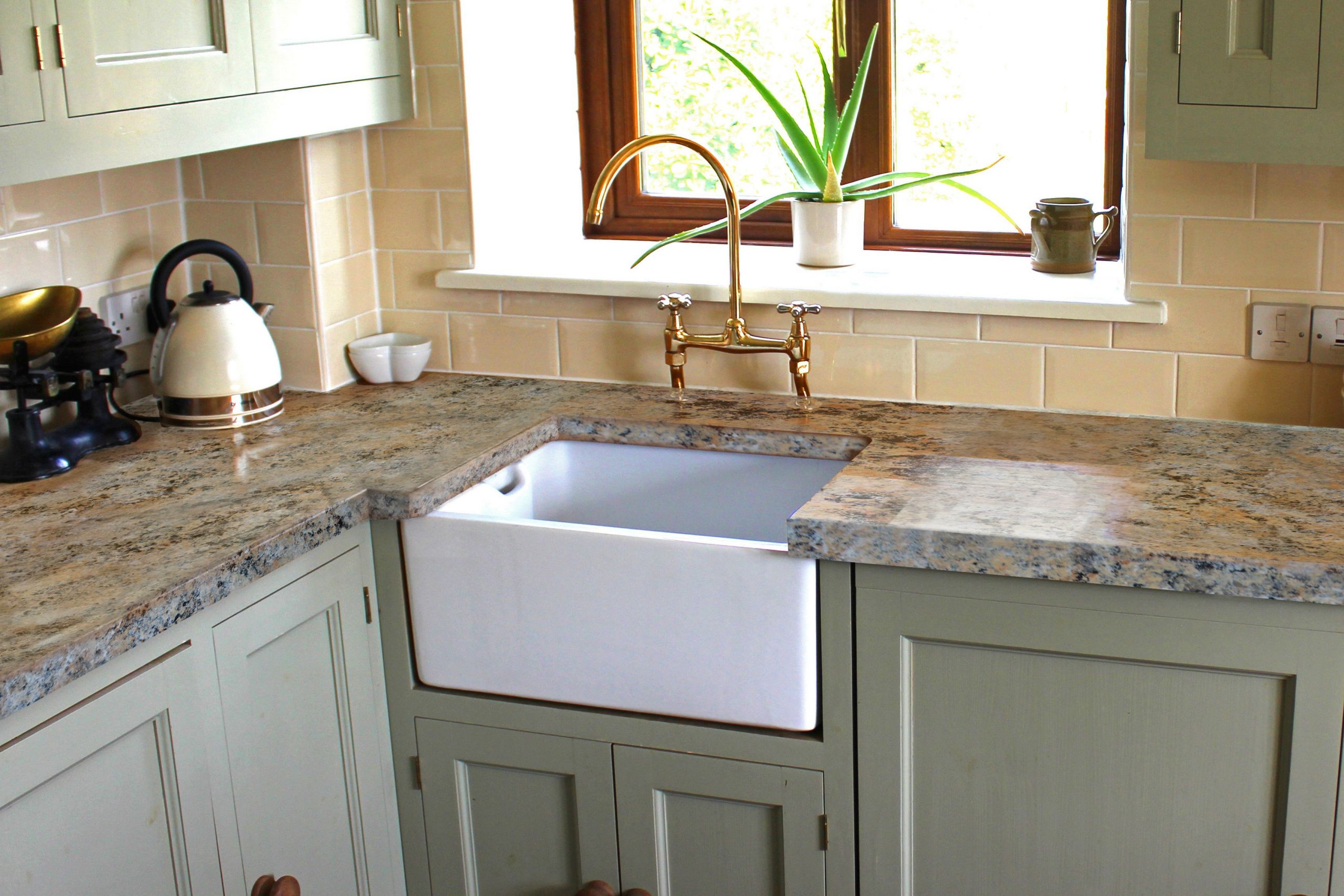 Refinish Kitchen Countertops
 The Five Best DIY Countertop Resurfacing Kits