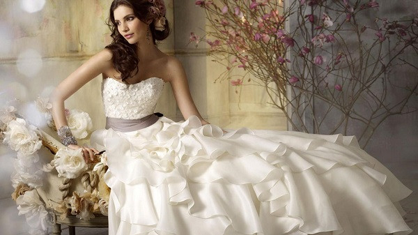 Rent A Wedding Gown
 Wedding Trends Renting Your Wedding Dress