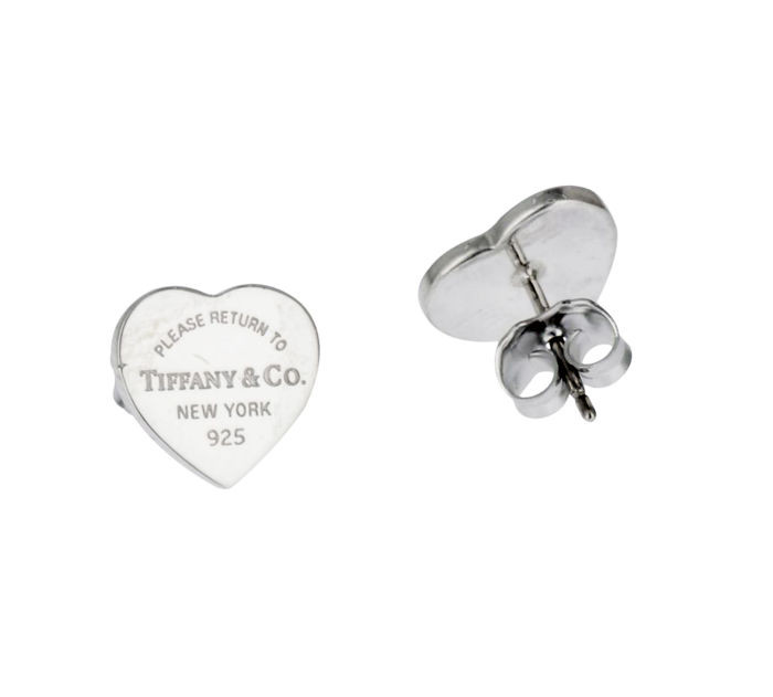 Return To Tiffany Earrings
 PLEASE RETURN TO TIFFANY & Co Small heart earrings