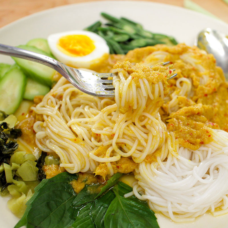 Rice Noodles Fish Book
 Rice Noodles with Fish Curry Sauce Kanom Jeen Namya