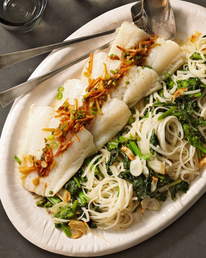 Rice Noodles Fish Book
 Gingery Fish & Noodles Rachael Ray In Season