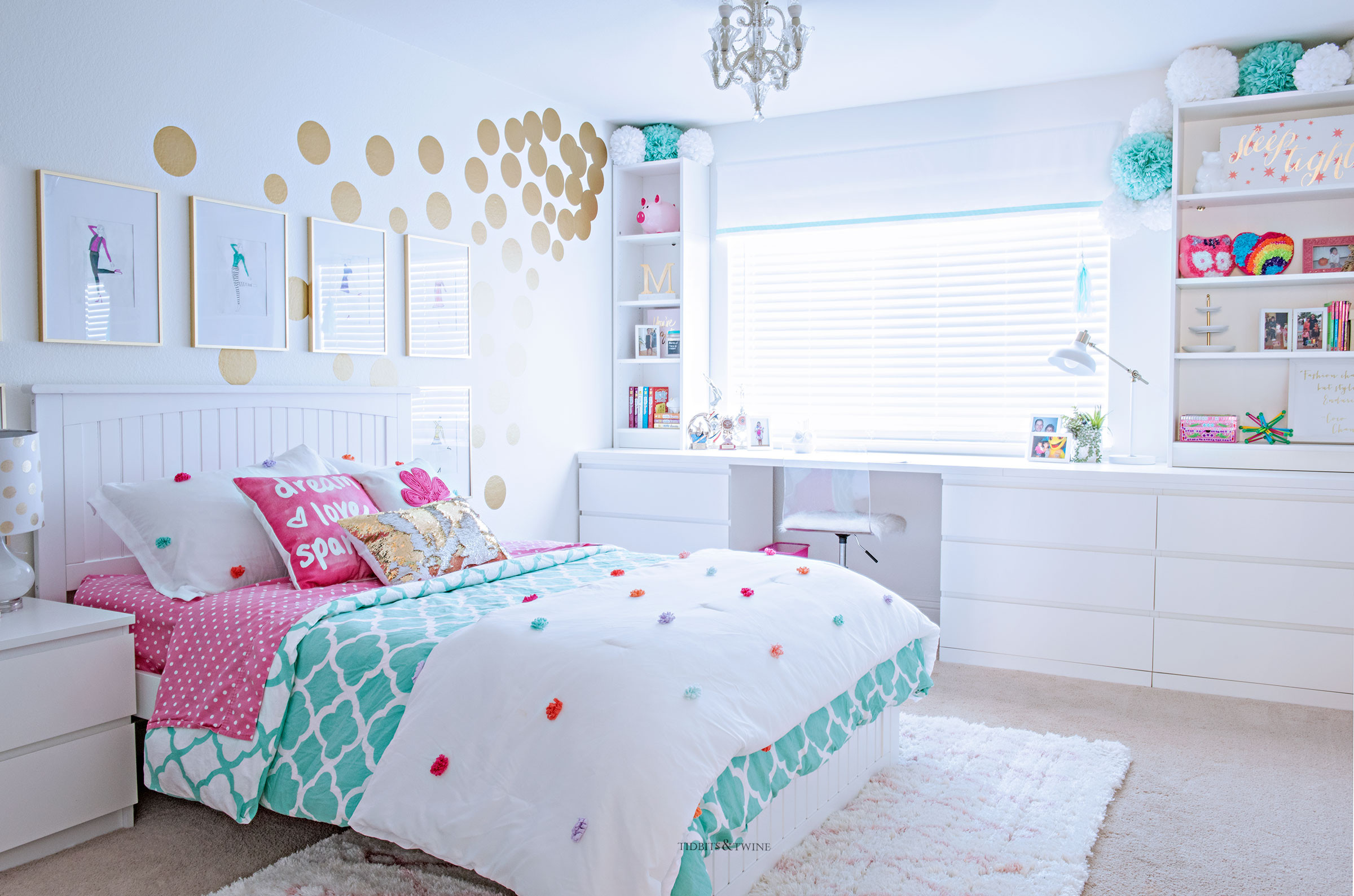 Room Decor Ideas For Tweens
 Tween Girl s Bedroom Makeover REVEAL TIDBITS&TWINE