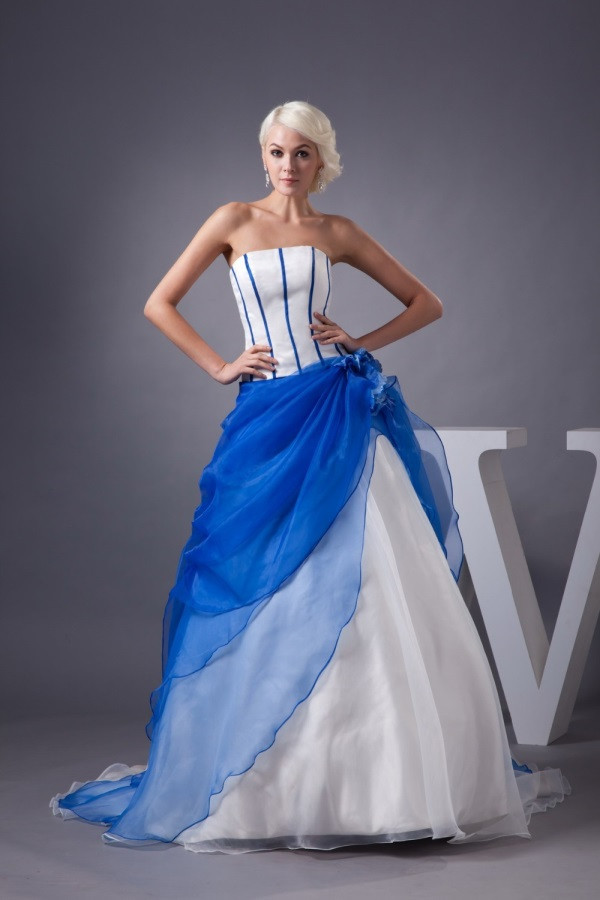Royal Blue And White Wedding Dresses
 White and royal blue wedding dresses 2017 2018