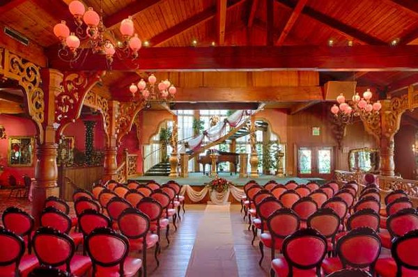 San Luis Obispo Wedding Venues
 Madonna Inn San Luis Obispo CA Wedding Venue
