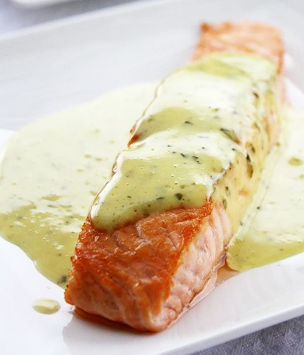 Sauces For Salmon Fillets
 Grilled Salmon Recipe with Mint & Basil Sauce — Eatwell101