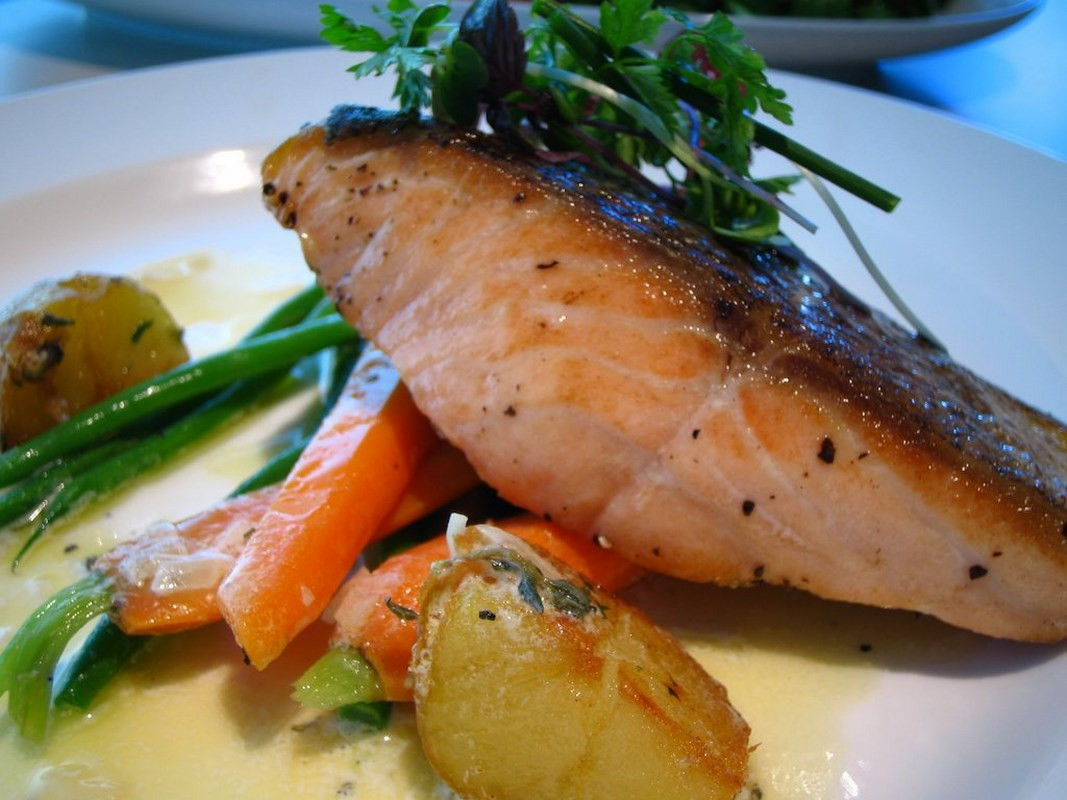 Sauces For Salmon Fillets
 Salmon fillets with prosecco sauce en Kung Food