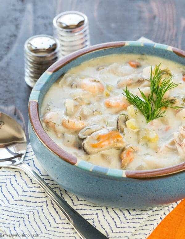 Seafood Stew Recipes Easy
 Easy Weeknight Seafood Stew Garnish with Lemon