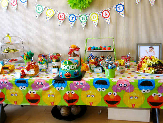 Sesame Street Birthday Decorations
 Free Printable Sesame Street Birthday Invitation – FREE