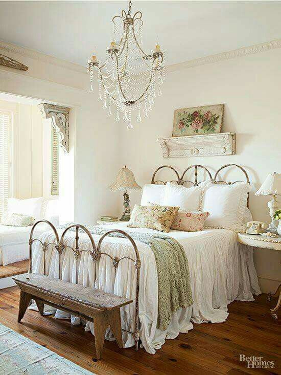 Shabby Chic Bedroom Accessories
 30 Cool Shabby Chic Bedroom Decorating Ideas