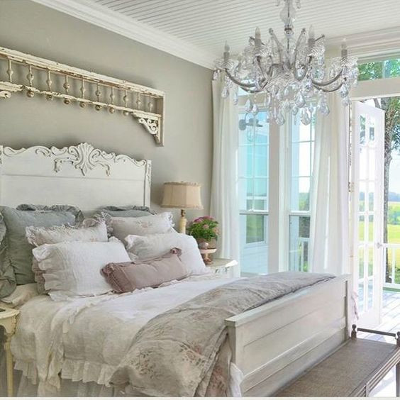 Shabby Chic Bedroom Curtains
 25 Delicate Shabby Chic Bedroom Decor Ideas Shelterness