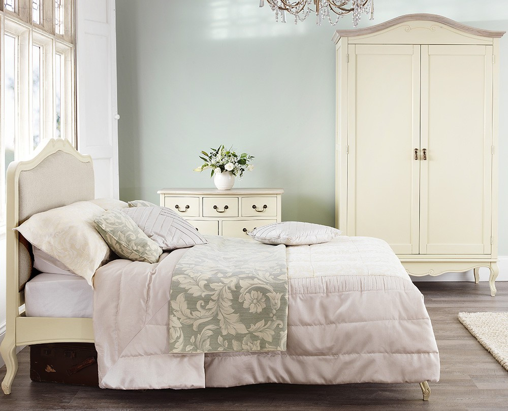 Shabby Chic Bedroom Furniture
 Shabby Chic Champagne Upholstered King size Bed
