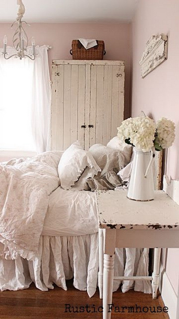 Shabby Chic Bedrooms
 30 Cool Shabby Chic Bedroom Decorating Ideas For