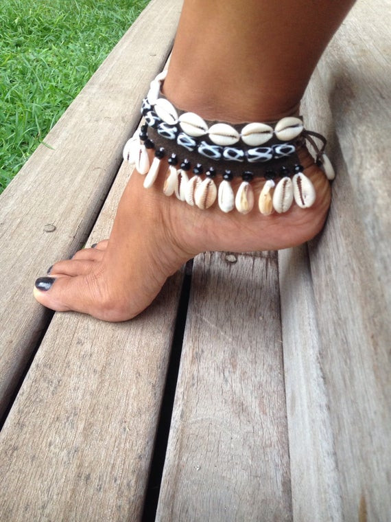 Shell Anklet
 Leather rumbai cowrie shell anklet sell in Pair