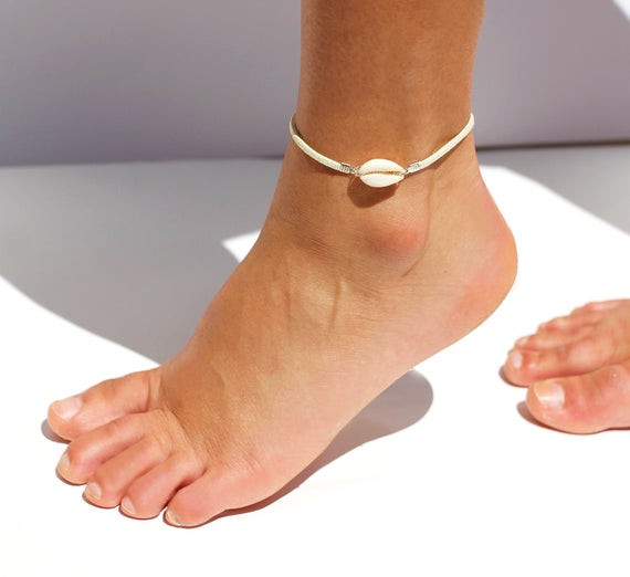 Shell Anklet
 Ankle cowrie shell bracelet White leather ankle beach