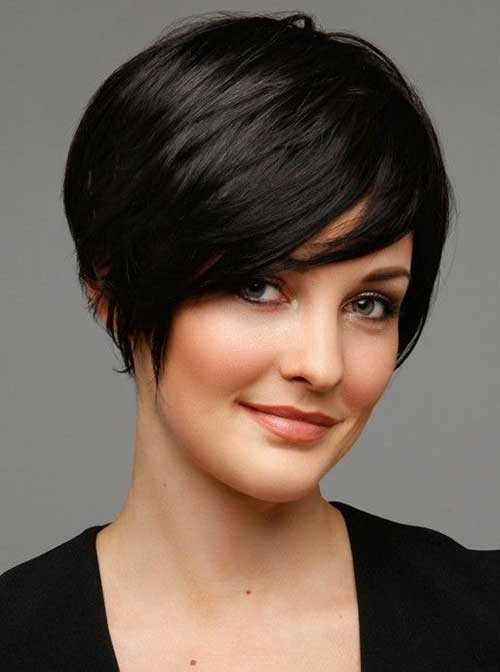 Short Brunette Hairstyle
 15 Best Short Haircuts For Brunettes