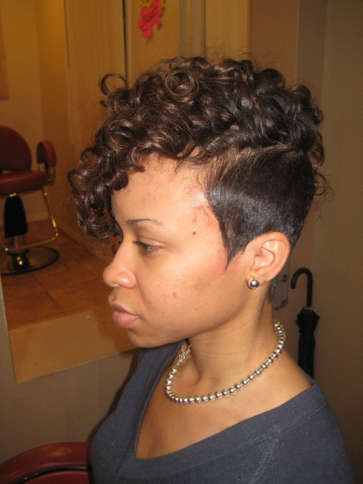 Short Curly Weave Hairstyles For Round Faces
 839 best hairstyle images on Pinterest