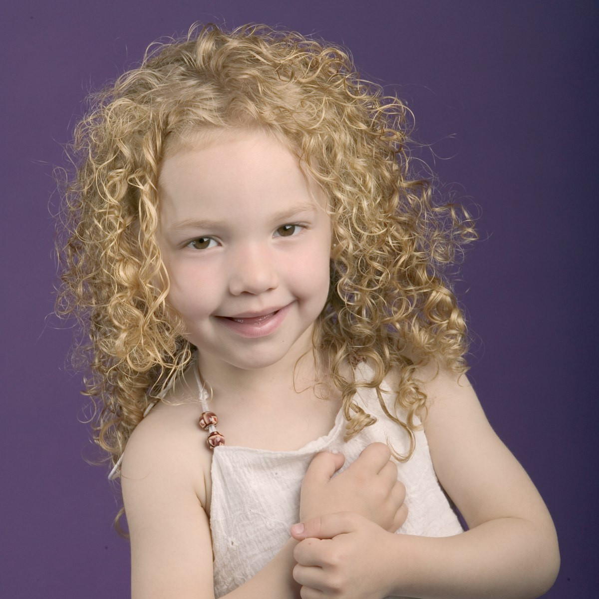 Short Haircuts For Little Girls With Curly Hair
 Spiraling curls for a little girl