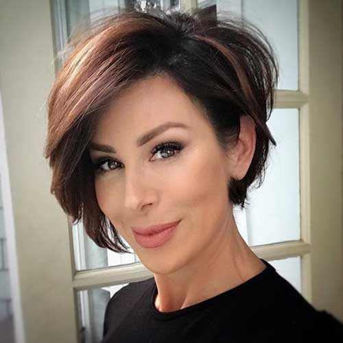 Short Haircuts For Thick Hair
 Flattering Layered Short Haircuts for Thick Hair