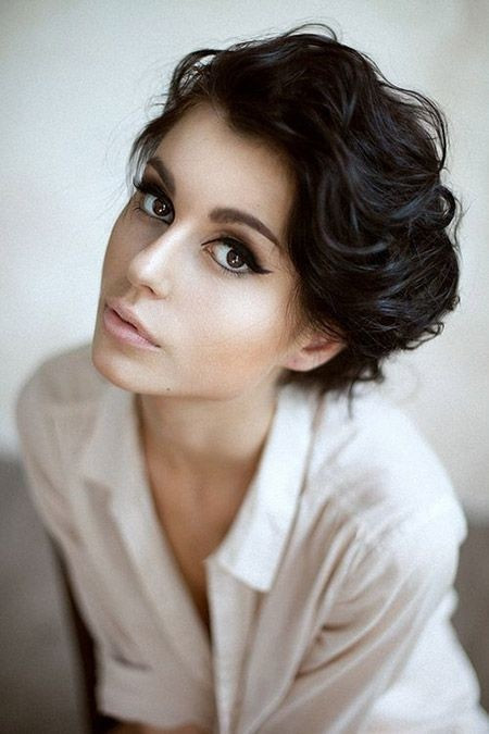 Short Haircuts For Thick Wavy Hair
 20 Stylish Short Hairstyles for Women with Thick Hair