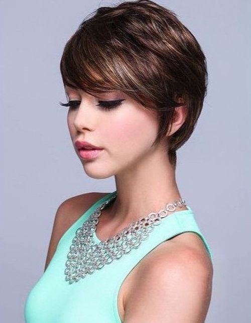 Short Haircuts For Women Thick Hair
 17 Effortless Chic Short Haircuts for Thick Hair