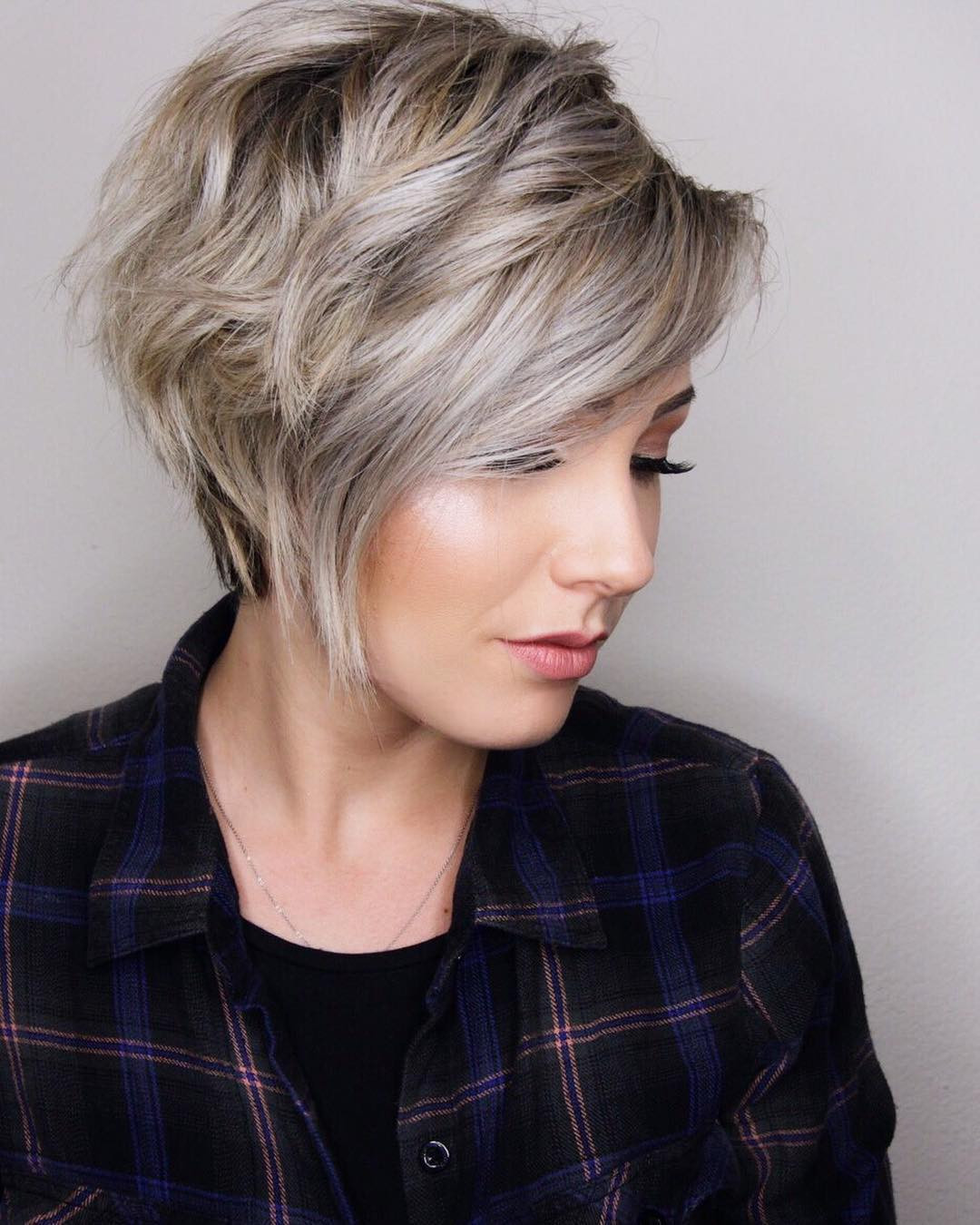 Short Haircuts For Women Thick Hair
 10 Trendy Layered Short Haircut Ideas 2020 Extra