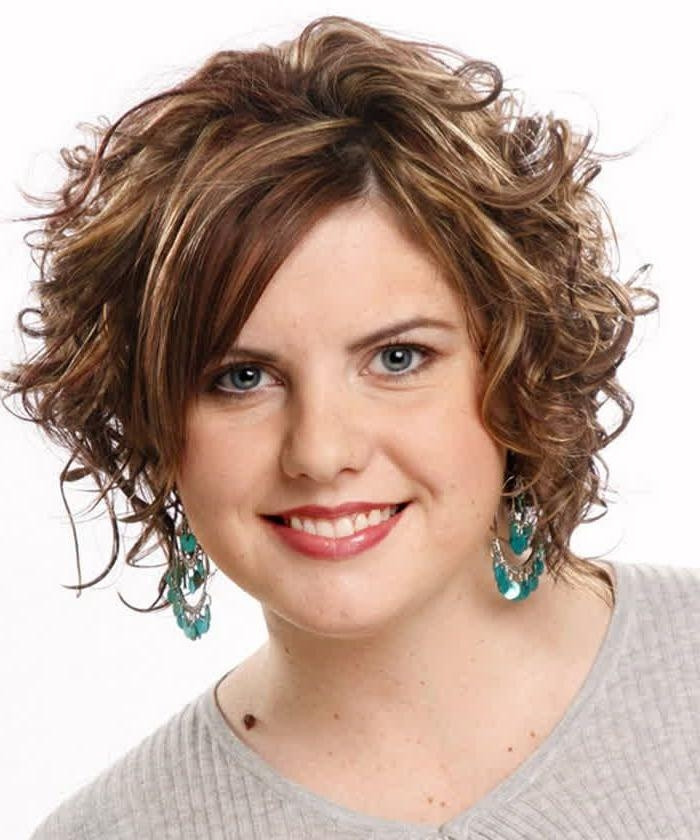 Short Hairstyles For Women With Fat Faces
 20 Ideas of Short Haircuts For Full Figured Women