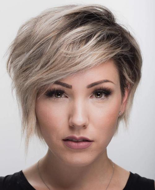Short Hairstyles For Women With Long Faces
 40 Flattering Haircuts and Hairstyles for Oval Faces