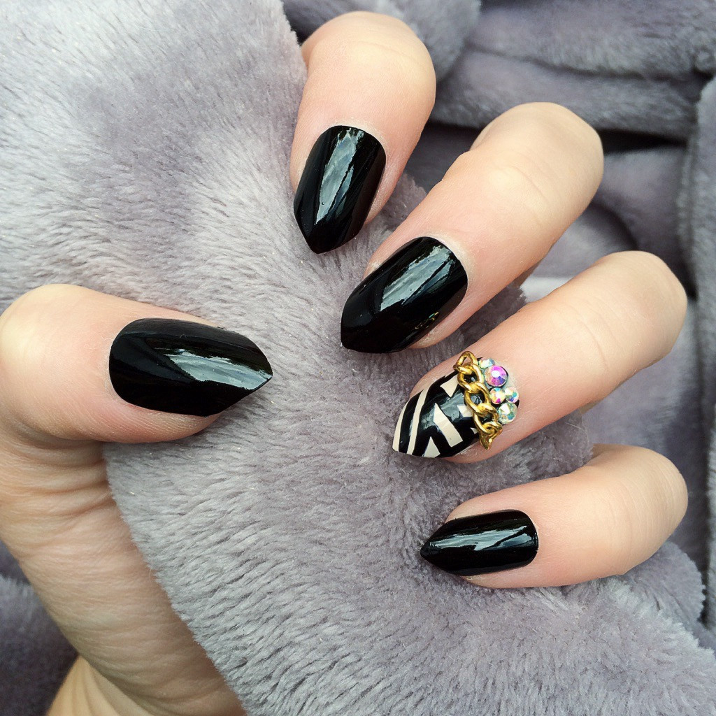 Short Stiletto Nail Designs
 Pointy and Posh Top 65 Amazing Stiletto Nails