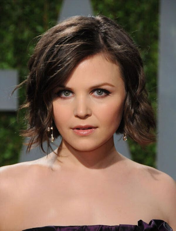 Short Wavy Hairstyles For Round Faces
 22 Flattering Hairstyles for Round Faces Pretty Designs
